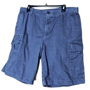 IZOD Navy Blue Plaid Cargo Shorts Mens Size 36